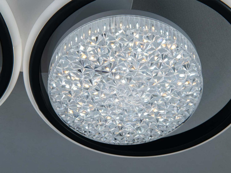 Стельова LED люстра кільця біло чорна 82Вт пульт