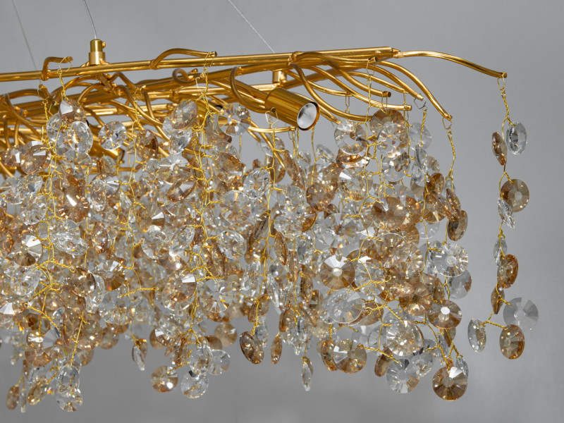 Кришталева люстра витягнутої форми, 18 ламп, золотиста
