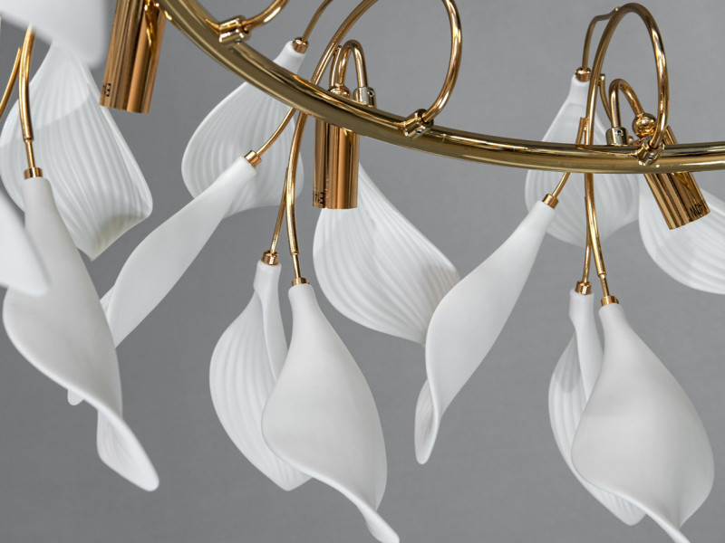 Підвісна люстра з фарфоровими елементами, 12 ламп, золотого кольору, 120см