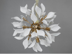 Підвісна люстра з фарфоровими елементами, 18 ламп, основа - золотого кольору