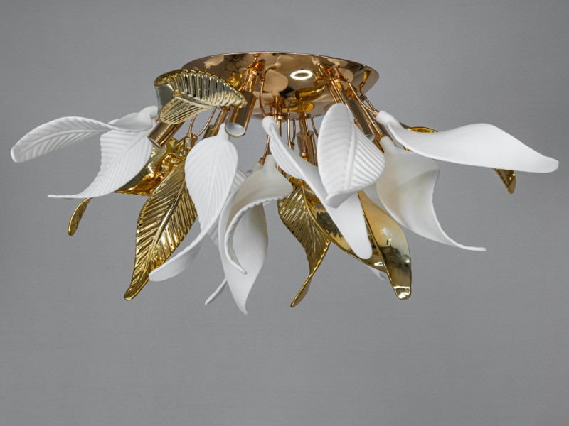 Стельова люстра з фарфоровими елементами, 7 ламп, золотиста