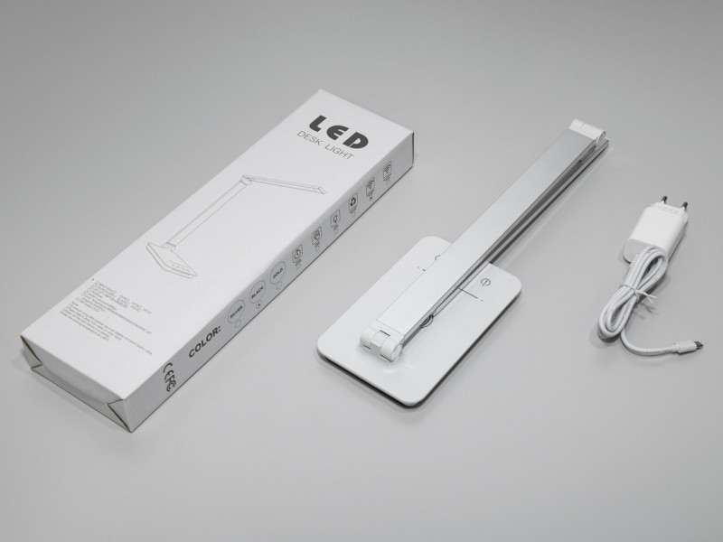 Світлодіодна настільна нічна лампа з usb зарядкой, таймером, дімером
