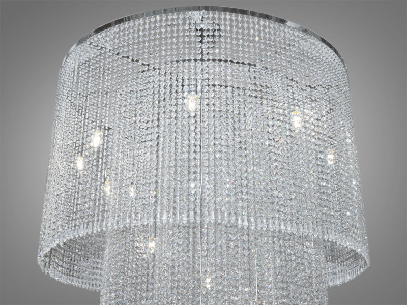 Кришталева люстра на 18 ламп, срібного кольору