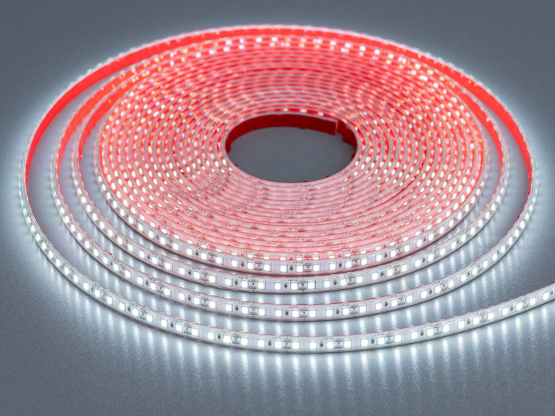 LED стрічка 12В, 120 штм, герметична, 8мм, холодний