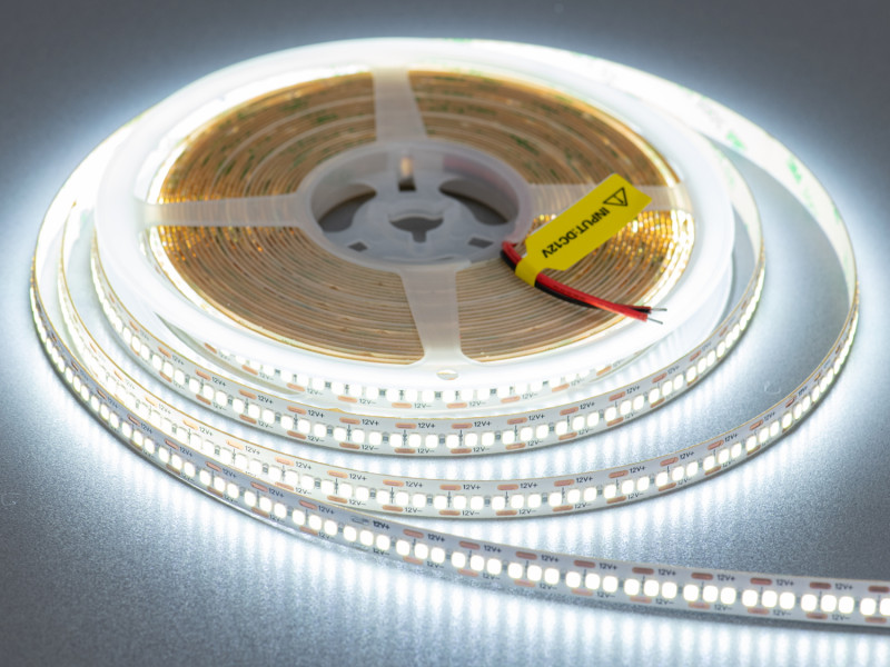 LED стрічка 12В, 240 діодів на метр, 10мм, холодний