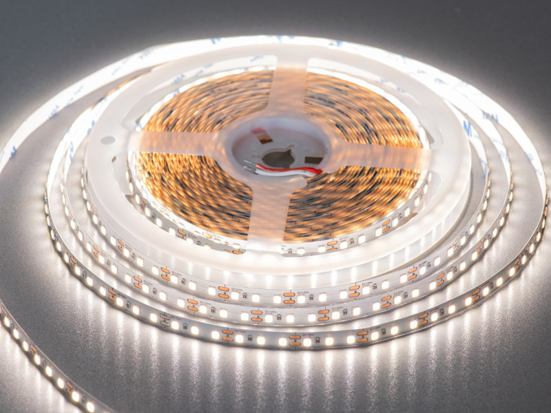 LED стрічка 12В, 120 діодів на метр, 8мм, нейтральний