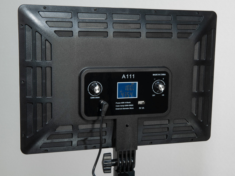Прожектор для відеозйомки з пультом, без штатива, живлення 220В, 35Вт