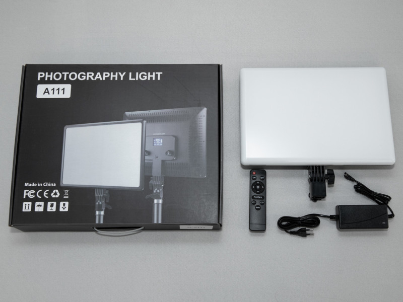 Прожектор для відеозйомки з пультом, без штатива, живлення 220В, 35Вт