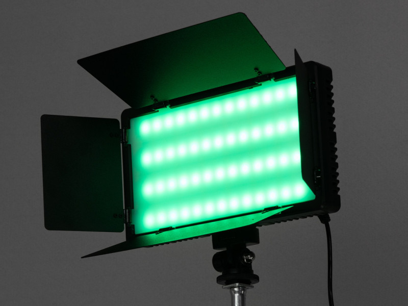 Студійний RGB прожектор з пультом для фото і відеозйомки, 15Вт